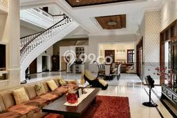 For Sale! Premium House LT 1084m2 Desain Modern di Pantai Indah Kapuk For Sale! Premium House LT 1084m2 Desain Modern di Pantai Indah Kapuk