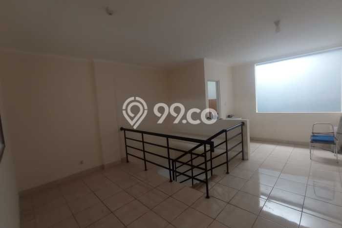 Jual Ruko Area Bisnis di , Luas 243m2m², Jalan Raya Jual Ruko Area Bisnis di , Luas 243m2m², Jalan Raya