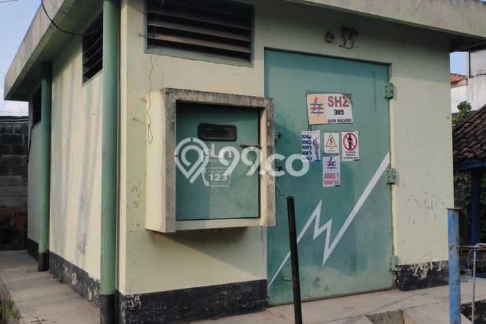 Area Ramai! Pabrik Dijual di Cicalengka untuk Bisnis Luas Bangunan 8000m2 Area Ramai! Pabrik Dijual di Cicalengka untuk Bisnis Luas Bangunan 8000m2