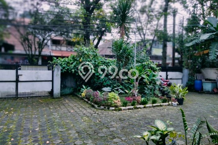 Ready to Use! Premium House LT 483m2 Desain Elegan di Sayap Dago Ready to Use! Premium House LT 483m2 Desain Elegan di Sayap Dago
