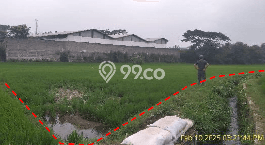 Area Ramai! Pabrik Dijual di Cicalengka untuk Bisnis Luas Bangunan 8000m2 Area Ramai! Pabrik Dijual di Cicalengka untuk Bisnis Luas Bangunan 8000m2