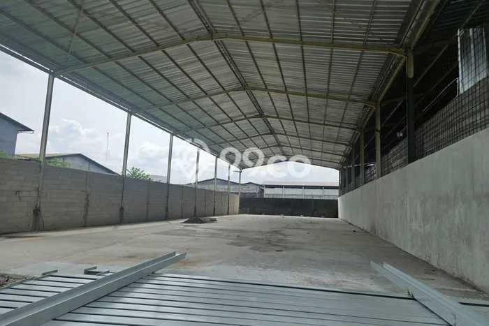 Disewakan Gudang di Kawasan Ramai Angke Luas 600m2 Disewakan Gudang di Kawasan Ramai Angke Luas 600m2