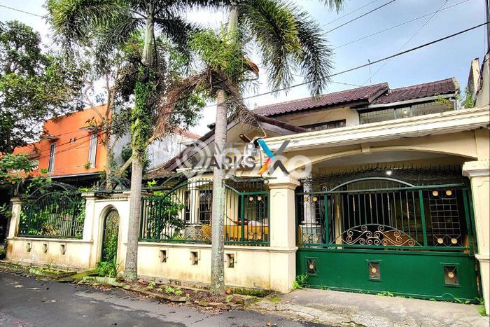 Rumah Elit Modern Tanpa Renovasi di Soekarno Hatta Malang Rumah Elit Modern Tanpa Renovasi di Soekarno Hatta Malang