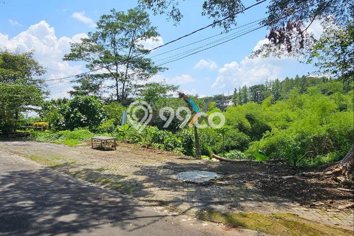 Tanah Siap Bangun Dijual di Malang Punya Luas 1602m2 Tanah Siap Bangun Dijual di Malang Punya Luas 1602m2