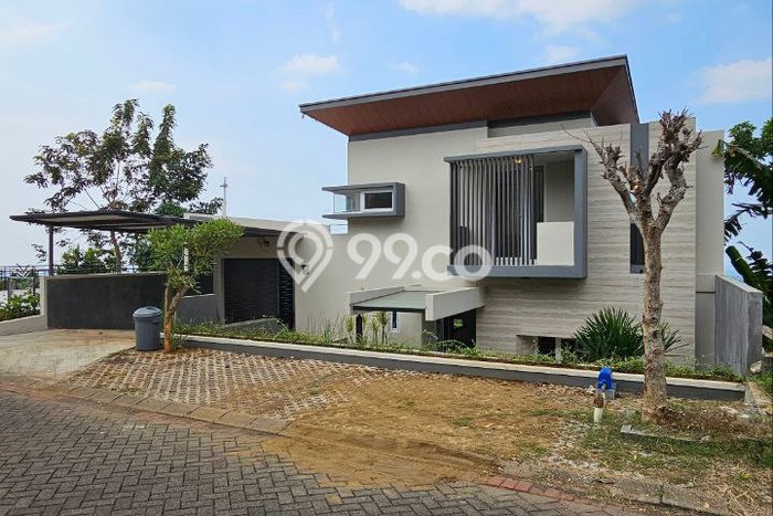 Rumah Mewah Siap Huni LT 337m2 di Pandaan, Pasuruan Rumah Mewah Siap Huni LT 337m2 di Pandaan, Pasuruan
