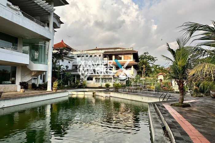 Rumah Mewah LB 2000m2 Siap Huni Desain Elegan di Villa Puncak Tidar, Malang Rumah Mewah LB 2000m2 Siap Huni Desain Elegan di Villa Puncak Tidar, Malang