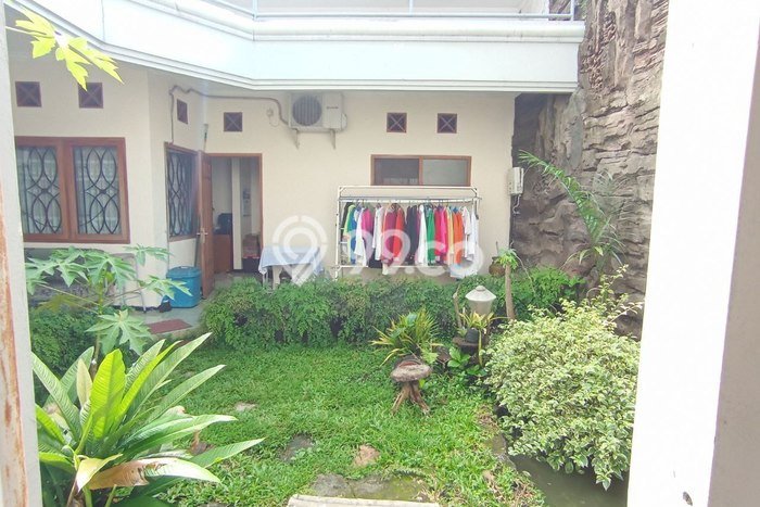 Rumah Elit Modern Siap Huni di Soekarno Hatta Malang Rumah Elit Modern Siap Huni di Soekarno Hatta Malang