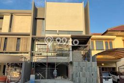 Dijual Rumah Mewah Megah Dengan View Cantik di Manyar, Surabaya Dijual Rumah Mewah Megah Dengan View Cantik di Manyar, Surabaya