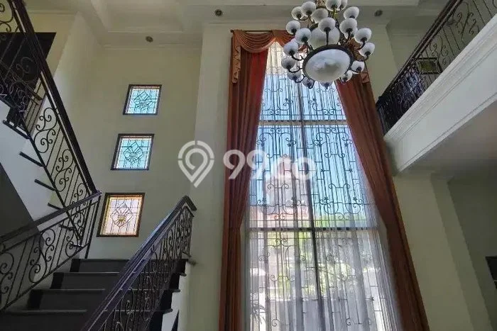 For Sale Rumah Mewah Exclusive di Sukolilo, Surabaya For Sale Rumah Mewah Exclusive di Sukolilo, Surabaya