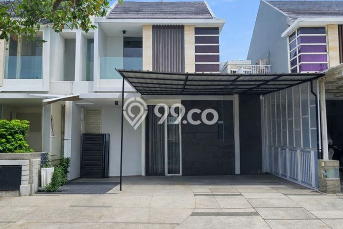 Rumah Luxury Modern Tanpa Renovasi di Pakuwon City Surabaya Rumah Luxury Modern Tanpa Renovasi di Pakuwon City Surabaya
