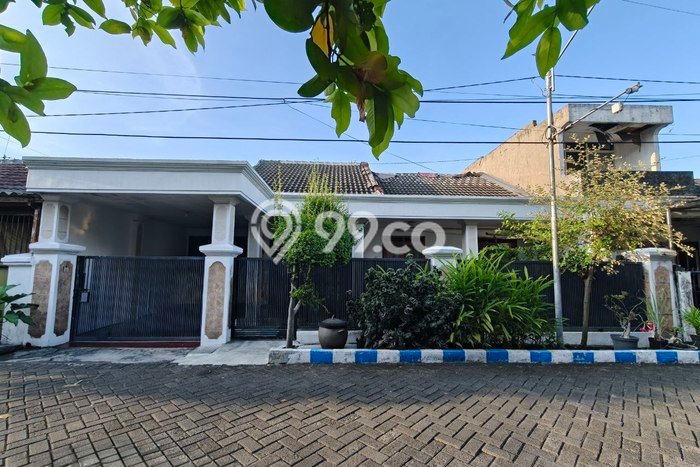 Rumah Luas Asri 4 KT Siap Huni di Pondok Tjandra Sidoarjo Rumah Luas Asri 4 KT Siap Huni di Pondok Tjandra Sidoarjo