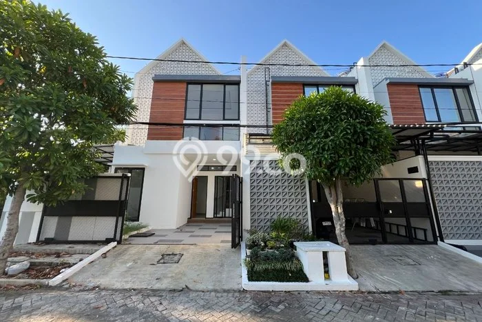 For Sale Rumah 3 Kamar Lokasi Ideal Nyaman dan Strategis di Kenjeran For Sale Rumah 3 Kamar Lokasi Ideal Nyaman dan Strategis di Kenjeran