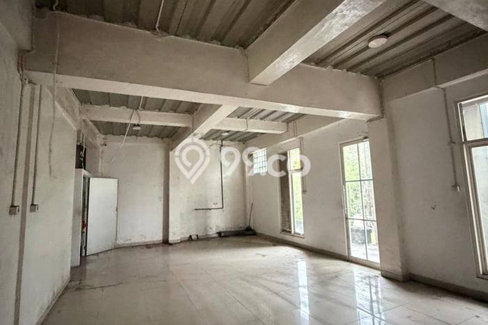 Unit Ruko Dijual di Surabaya LT 262m2 & LB 800m2 Unit Ruko Dijual di Surabaya LT 262m2 & LB 800m2