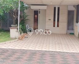 Rumah Elit Modern Siap Huni di Pakuwon Indah Surabaya Rumah Elit Modern Siap Huni di Pakuwon Indah Surabaya
