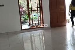 Rumah Luxury Modern Siap Huni di Cikokol Tangerang Rumah Luxury Modern Siap Huni di Cikokol Tangerang