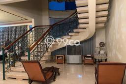 Rumah Luxury Modern Tanpa Renovasi di Tangerang Kota Tangerang Rumah Luxury Modern Tanpa Renovasi di Tangerang Kota Tangerang