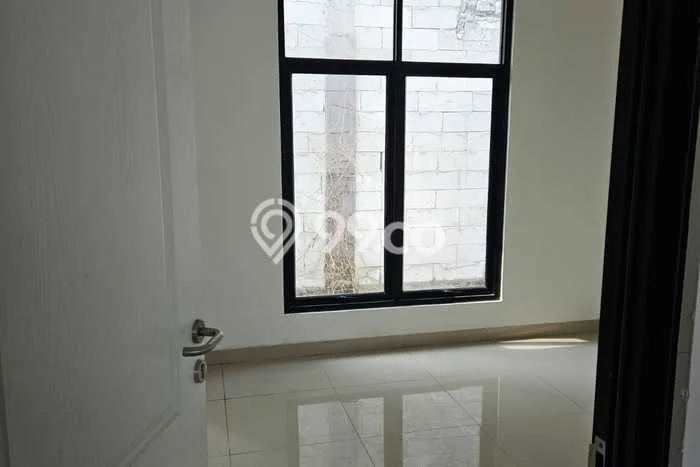 Area Strategis! Disewakan Ruko Lokasi Karawaci, Tangerang Cocok untuk Bisnis Area Strategis! Disewakan Ruko Lokasi Karawaci, Tangerang Cocok untuk Bisnis
