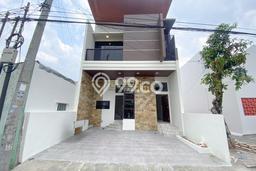 Dijual Cepat Rumah Favorit Siap Huni LB 160m2 di Depok, Sleman Dijual Cepat Rumah Favorit Siap Huni LB 160m2 di Depok, Sleman
