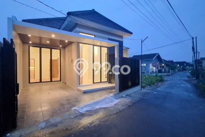 Rumah Modern Cantik 3 KT Bisa Langsung Pindah di Kalasan Rumah Modern Cantik 3 KT Bisa Langsung Pindah di Kalasan