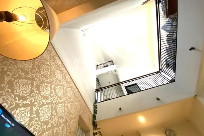 Di sewakan rumah mewah fully furnished klp dua jakarta barat Di sewakan rumah mewah fully furnished klp dua jakarta barat