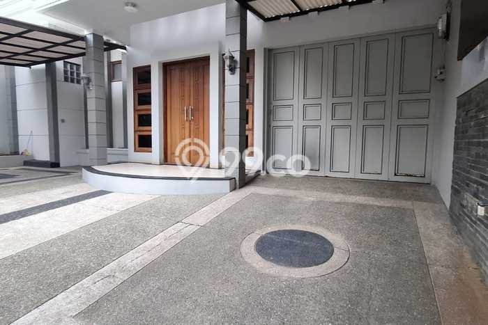 Rumah 1 Lantai Luas di Cluster Singgasana Pradana Bandung Rumah 1 Lantai Luas di Cluster Singgasana Pradana Bandung