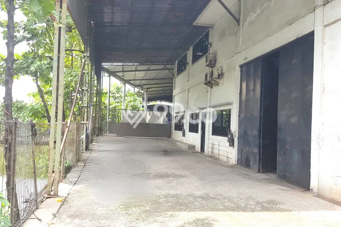Pabrik Dijual di Prime Area Jakarta Barat Luas 1176m2 Pabrik Dijual di Prime Area Jakarta Barat Luas 1176m2