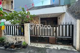 Dijual Hunian Rumah Nyaman 4 KT di Tanjung Duren, Jakarta Barat Dijual Hunian Rumah Nyaman 4 KT di Tanjung Duren, Jakarta Barat