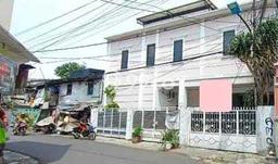 Dijual Rumah Mewah Megah Dengan View Eksklusif di Kemanggisan, Jakarta Barat Dijual Rumah Mewah Megah Dengan View Eksklusif di Kemanggisan, Jakarta Barat