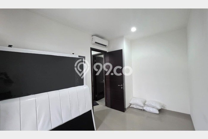 Disewakan! Rumah 2 Kamar Tidur &
1 Kamar Mandi di Pantai Indah Kapuk 2, Jakarta Utara Disewakan! Rumah 2 Kamar Tidur &
1 Kamar Mandi di Pantai Indah Kapuk 2, Jakarta Utara