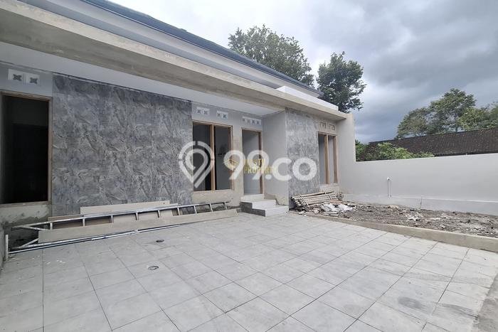 Jual Rumah Harga Miring Ngemplak Punya 3 Kamar & LT 116m2 Jual Rumah Harga Miring Ngemplak Punya 3 Kamar & LT 116m2