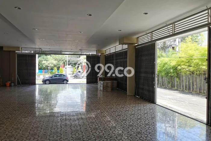 Ruko Disewa di Denpasar dengan LB 750m2 Area Komersial Ramai Ruko Disewa di Denpasar dengan LB 750m2 Area Komersial Ramai