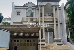 Disewakan! Rumah 4 Kamar Tidur &
3 Kamar Mandi di Pantai Indah Kapuk, Jakarta Utara Disewakan! Rumah 4 Kamar Tidur &
3 Kamar Mandi di Pantai Indah Kapuk, Jakarta Utara