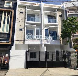 Rumah LT 75m² / LB 180m² Fasilitas Gym di Muara Karang, Jakarta Utara Rumah LT 75m² / LB 180m² Fasilitas Gym di Muara Karang, Jakarta Utara