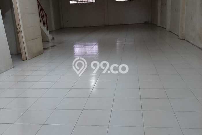 LOKASI STRATEGIS! Ruko Disewakan Kawasan Kramat Jati, Luas 400m², Lokasi Niaga LOKASI STRATEGIS! Ruko Disewakan Kawasan Kramat Jati, Luas 400m², Lokasi Niaga