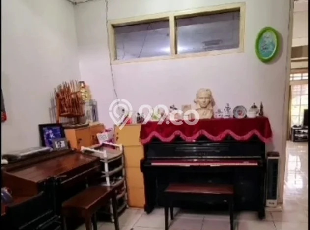 Rumah Mewah LB 120m2 Siap Pakai Desain Elegan di Pondok Indah, Jakarta Selatan Rumah Mewah LB 120m2 Siap Pakai Desain Elegan di Pondok Indah, Jakarta Selatan