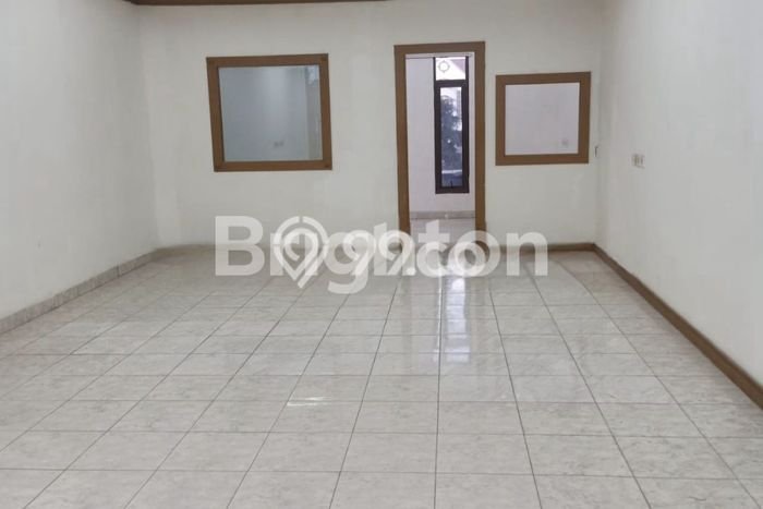 LOKASI BISNIS! Ruko Disewakan Kawasan BKR, Luas 225m², Jalan Utama, Ready Operasional LOKASI BISNIS! Ruko Disewakan Kawasan BKR, Luas 225m², Jalan Utama, Ready Operasional