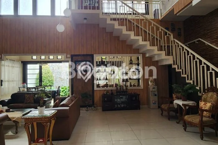 Rumah Minimalis area Bandung Wetan, Bandung, Luas 600m² LB 800m² Rumah Minimalis area Bandung Wetan, Bandung, Luas 600m² LB 800m²