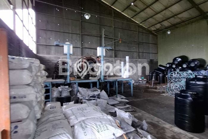 Unit Gudang Dijual di Cicantayan Sukabumi Luas Tanah 5600m2, Luas Bangunan 1500m2 Unit Gudang Dijual di Cicantayan Sukabumi Luas Tanah 5600m2, Luas Bangunan 1500m2