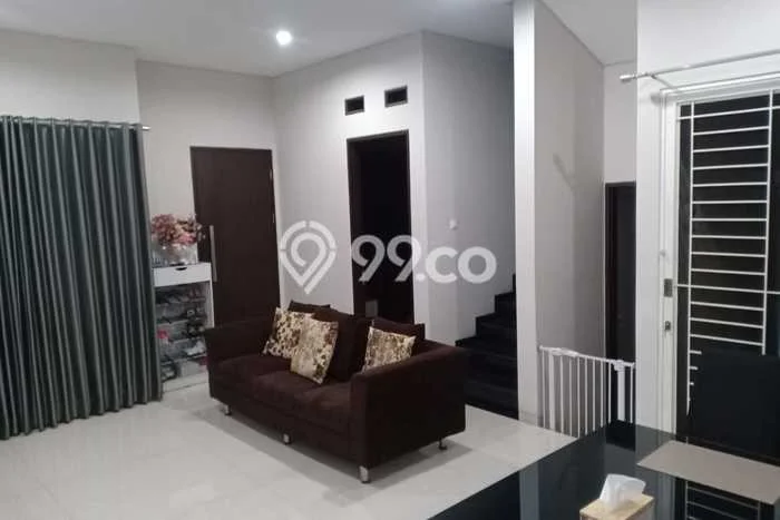 Disewakan! Rumah 4 Kamar Tidur &
3 Kamar Mandi di Pasteur, Bandung Disewakan! Rumah 4 Kamar Tidur &
3 Kamar Mandi di Pasteur, Bandung