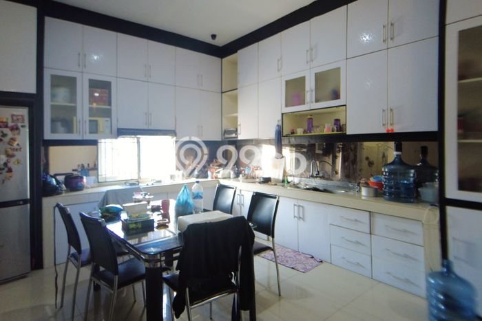 Unit Ruko Dijual di Medan Helvetia Medan Luas Tanah 168m2, Luas Bangunan 392m2 Unit Ruko Dijual di Medan Helvetia Medan Luas Tanah 168m2, Luas Bangunan 392m2