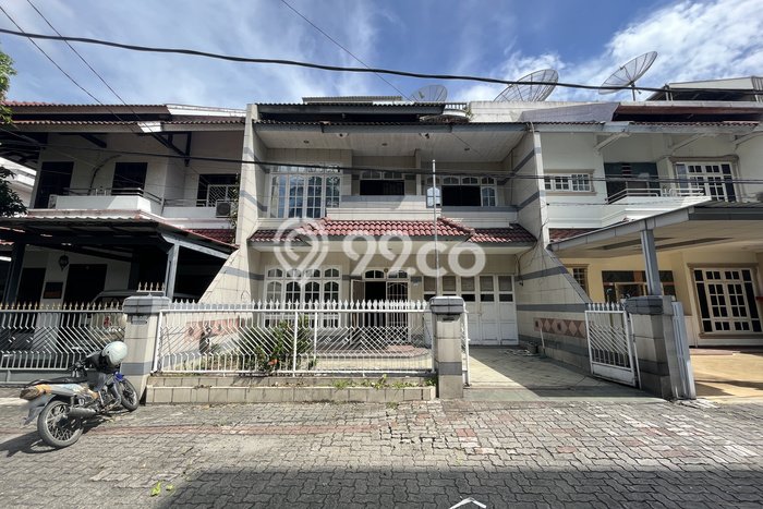 Hunian Mewah Siap Huni LT 383m2 di Medan Polonia, Medan Hunian Mewah Siap Huni LT 383m2 di Medan Polonia, Medan