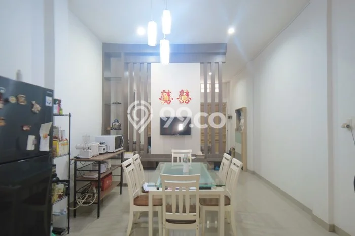 PRIME LOCATION! Ruko Kawasan Medan Maimun, Luas 196m², Area Bisnis, Lokasi Strategis PRIME LOCATION! Ruko Kawasan Medan Maimun, Luas 196m², Area Bisnis, Lokasi Strategis