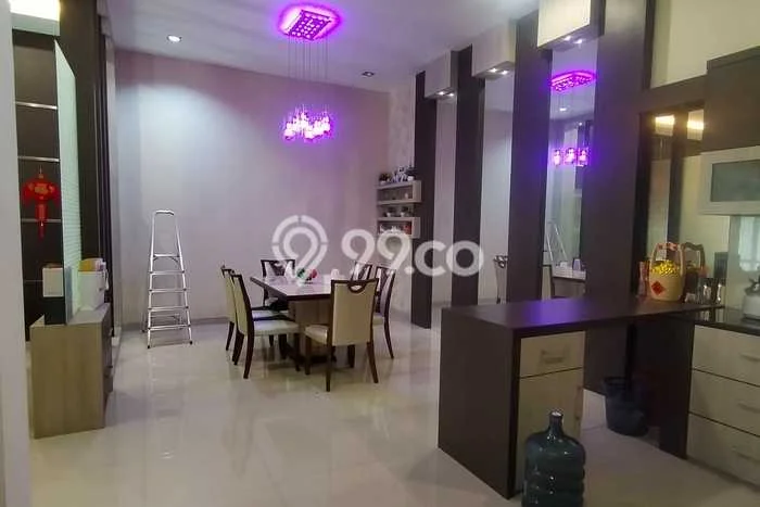 Rumah Kawasan Medan Tembung, LT 128m2m², LB 280m2m² Rumah Kawasan Medan Tembung, LT 128m2m², LB 280m2m²