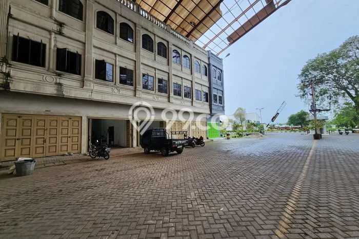 Ruko disewakan lokasi strategis Medan Polonia Medan 448m2 Ruko disewakan lokasi strategis Medan Polonia Medan 448m2