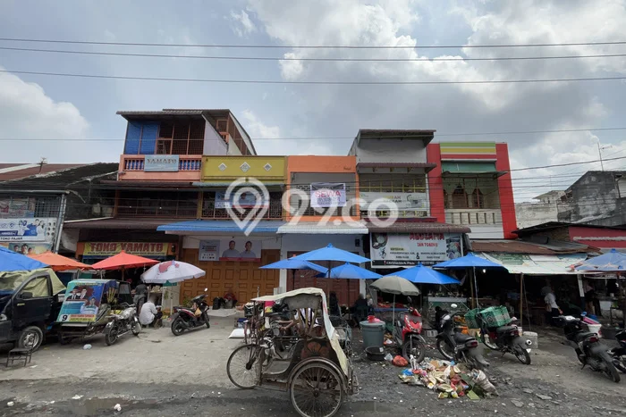 Ruko untuk disewa di Medan Area punya LT 68m2 & LB 170m2 harga sewa kompetitif Ruko untuk disewa di Medan Area punya LT 68m2 & LB 170m2 harga sewa kompetitif