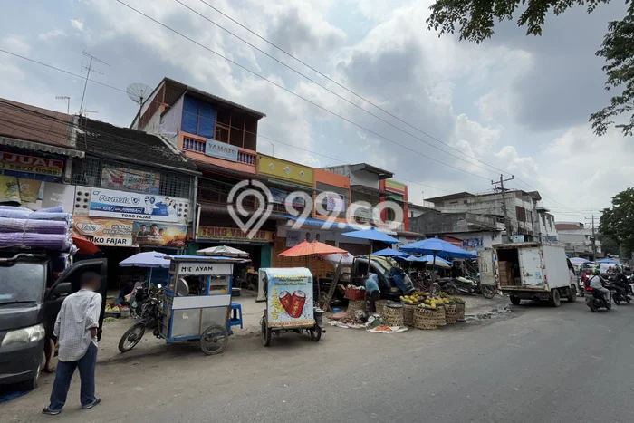 Ruko untuk disewa di Medan Area punya LT 68m2 & LB 170m2 harga sewa kompetitif Ruko untuk disewa di Medan Area punya LT 68m2 & LB 170m2 harga sewa kompetitif