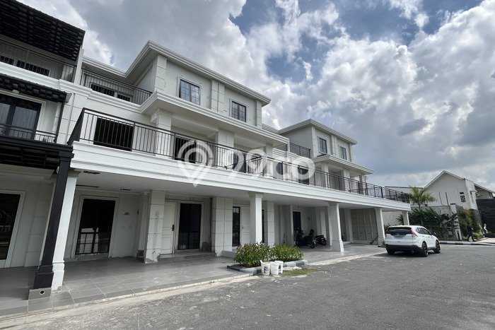 Dijual Rumah Mewah Exclusive di Medan Polonia, Medan Dijual Rumah Mewah Exclusive di Medan Polonia, Medan