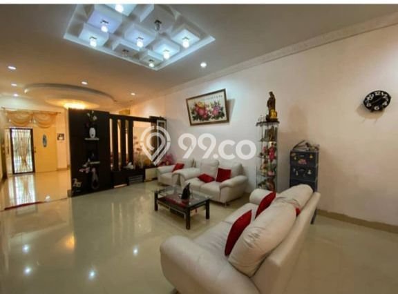 Vila Kawasan Medan Petisah, Dimensi 215m2m², Ideal untuk berbagai keperluan Vila Kawasan Medan Petisah, Dimensi 215m2m², Ideal untuk berbagai keperluan
