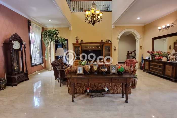 Kesempatan Langka! Vila Kawasan Medan Polonia, Dimensi 390m2m², Lokasi Premium akses ke beragam fasilitas Kesempatan Langka! Vila Kawasan Medan Polonia, Dimensi 390m2m², Lokasi Premium akses ke beragam fasilitas