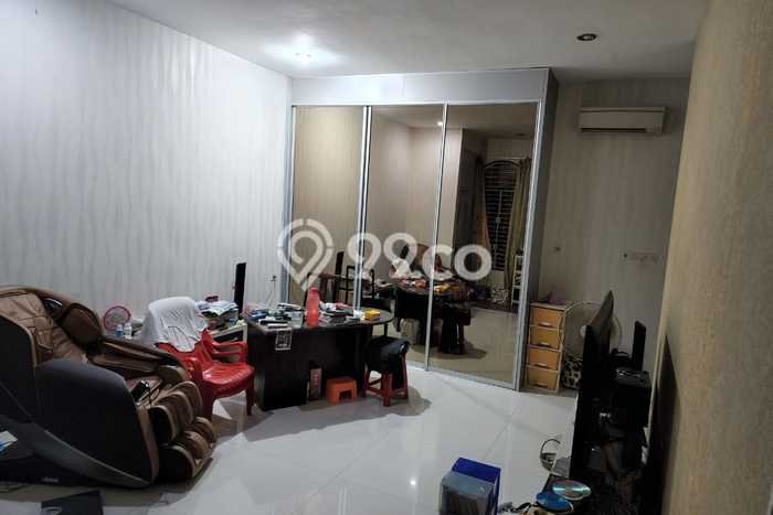 HARGA TERBAIK! Vila di Medan Perjuangan, Luas 184m2m², Area Berkembang dengan nilai naik HARGA TERBAIK! Vila di Medan Perjuangan, Luas 184m2m², Area Berkembang dengan nilai naik